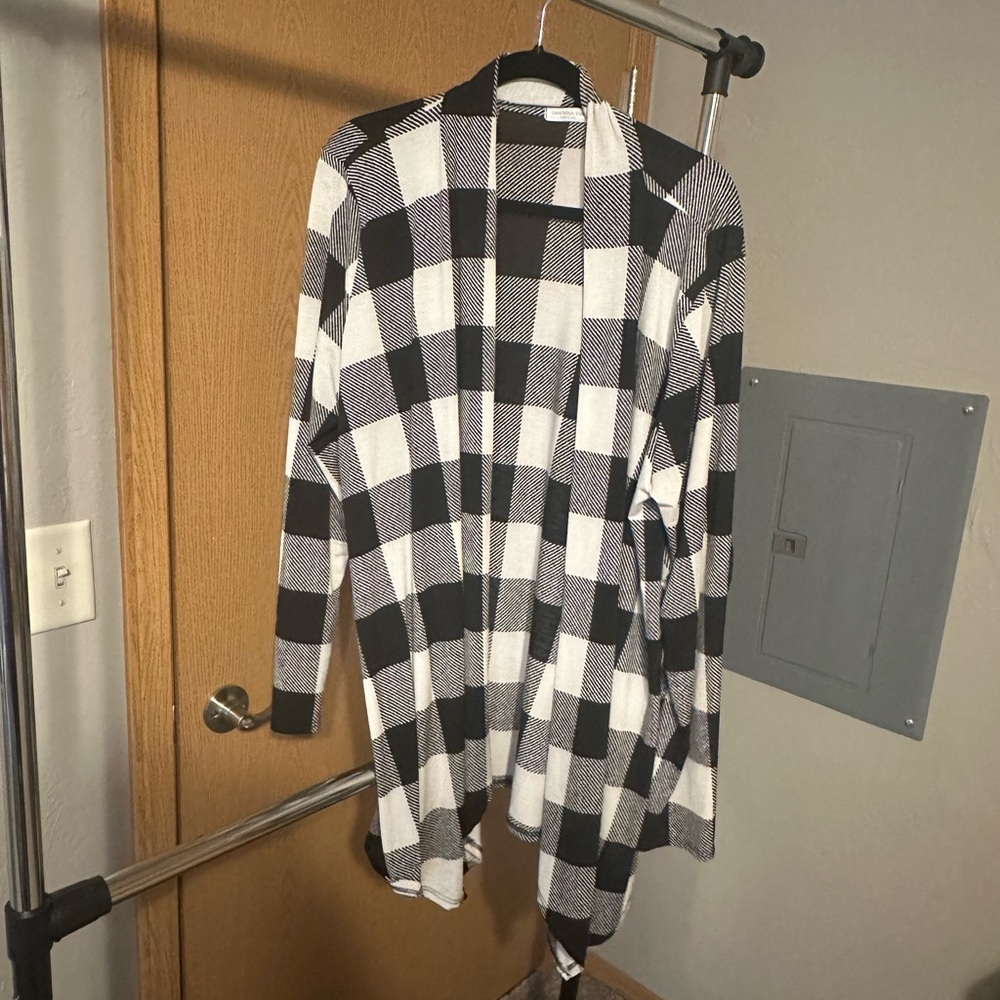 Chic Soul lightweight Cardigan size 2X